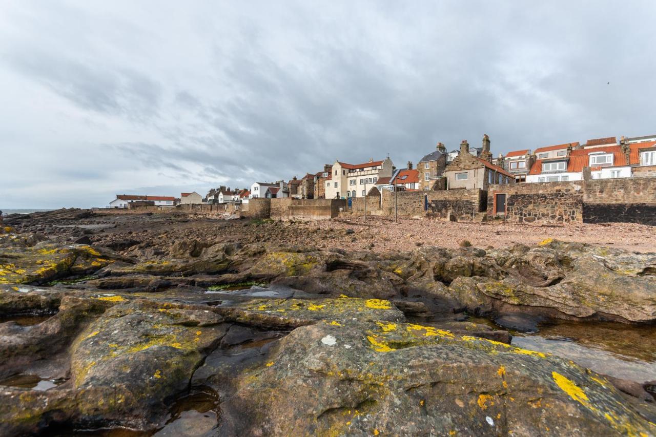 Stunning Shore Front House In Historic Cellardyke Vila Anstruther Exterior foto